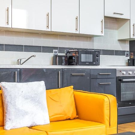 Spacious City Centre Apartment - Sleeps 8 Λίβερπουλ Εξωτερικό φωτογραφία
